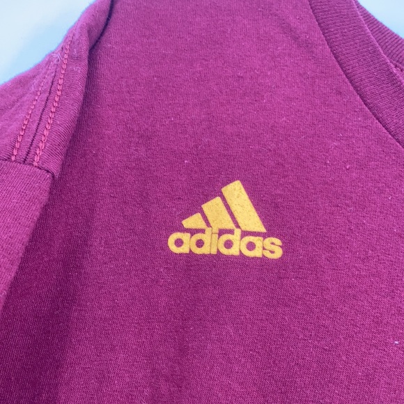 Adidas The Go To Tee Cleveland Cavs 23 Shirt - Picture 5 of 7